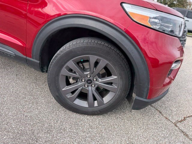 Certified Used 2022 Red Metallic Ford XLT image 17