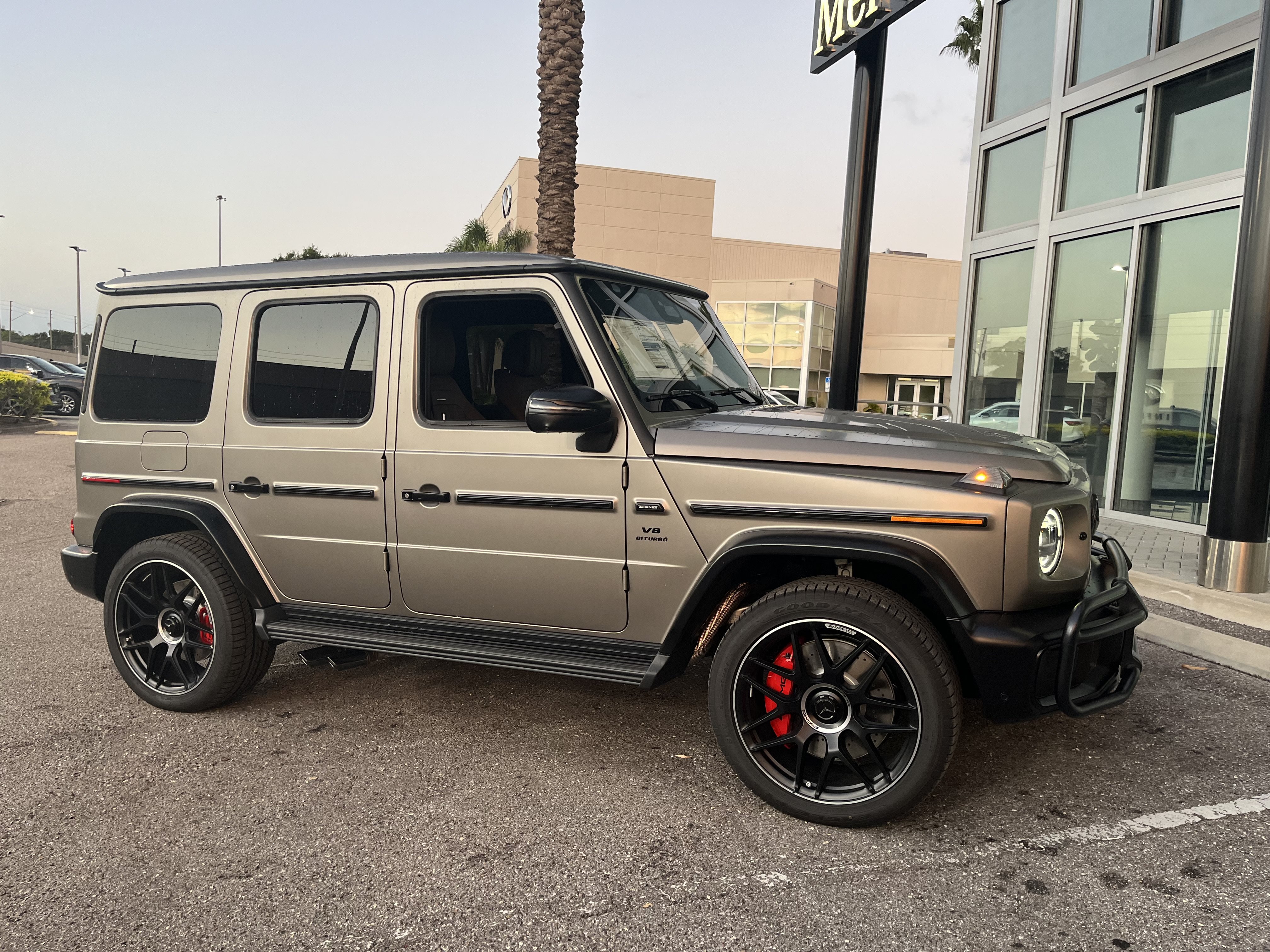 New 2027 MANUFAKTUR Sintered Bronze Magno Mercedes-Benz AMG® G 63 image 9