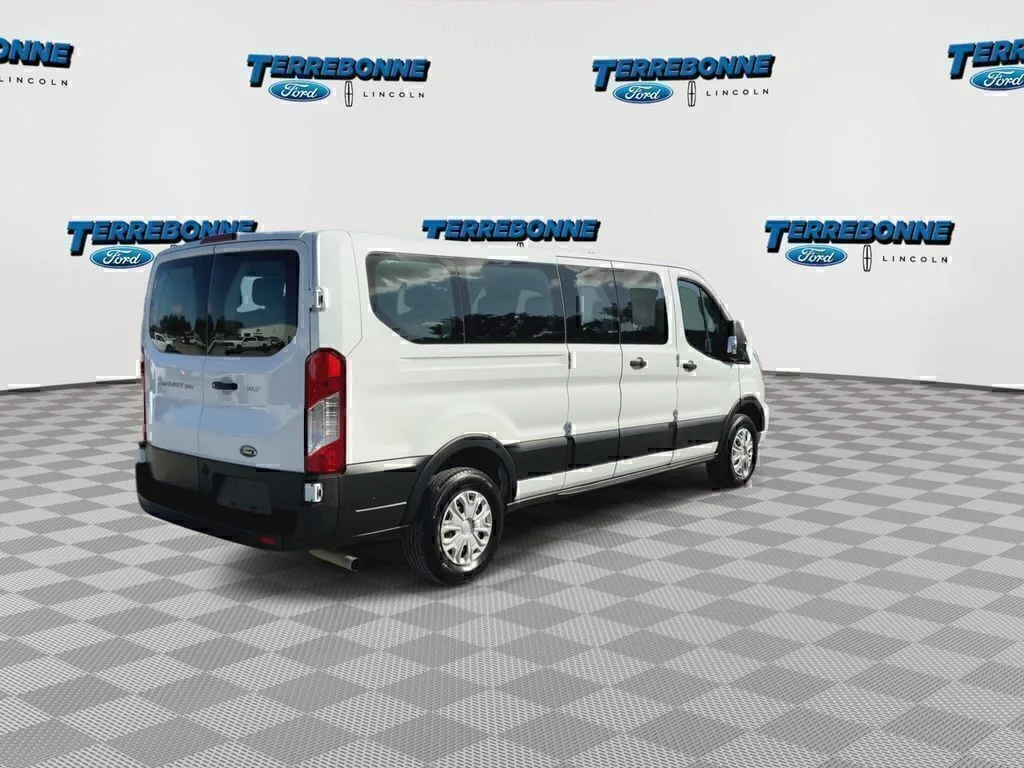 Used 2021 Oxford White Ford XLT image 8