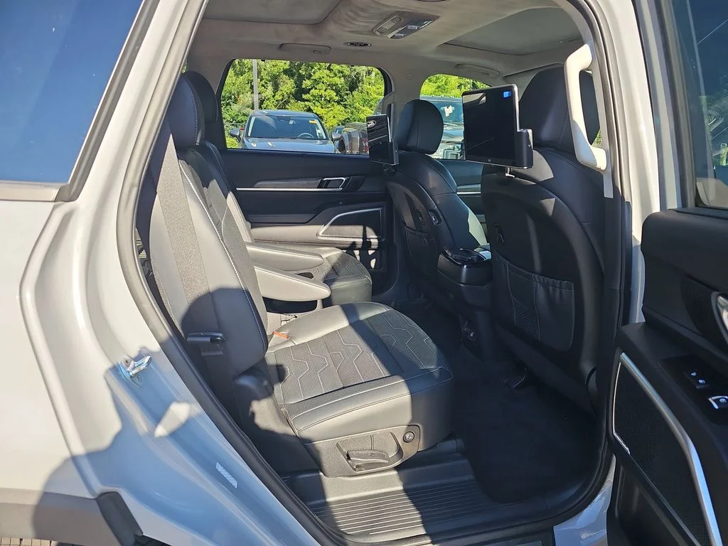 Used 2022 Gray Kia SX image 11