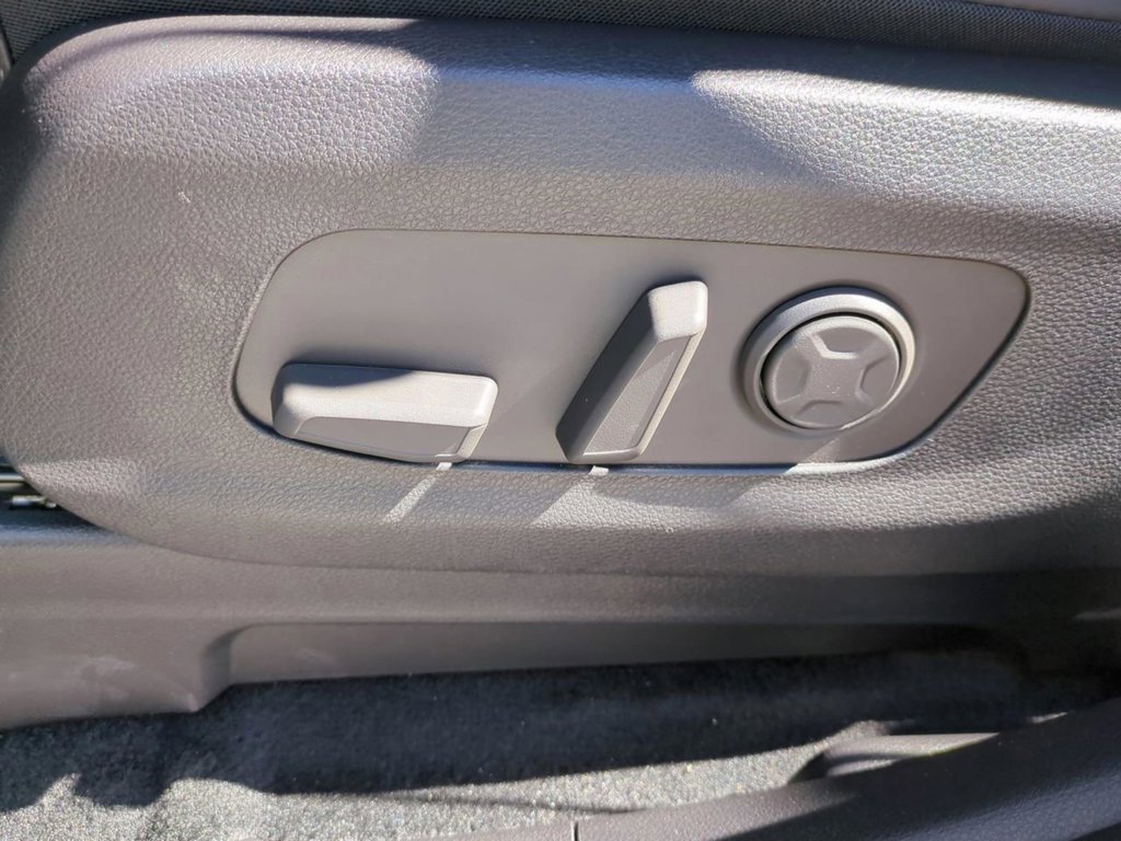 2026 Kia Carnival EX - Photo 24