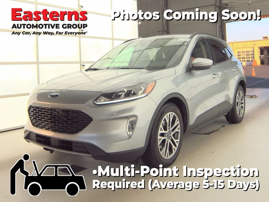 Used 2021 Silver Ford SEL image 1