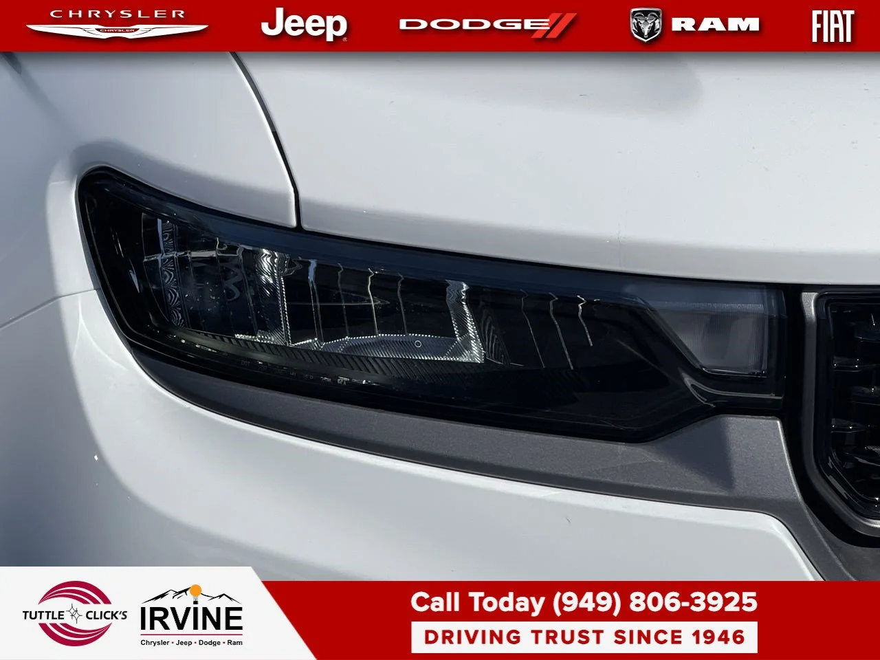 New 2027 Bright White Clear-Coat Paint Jeep Limited Reserve image 13