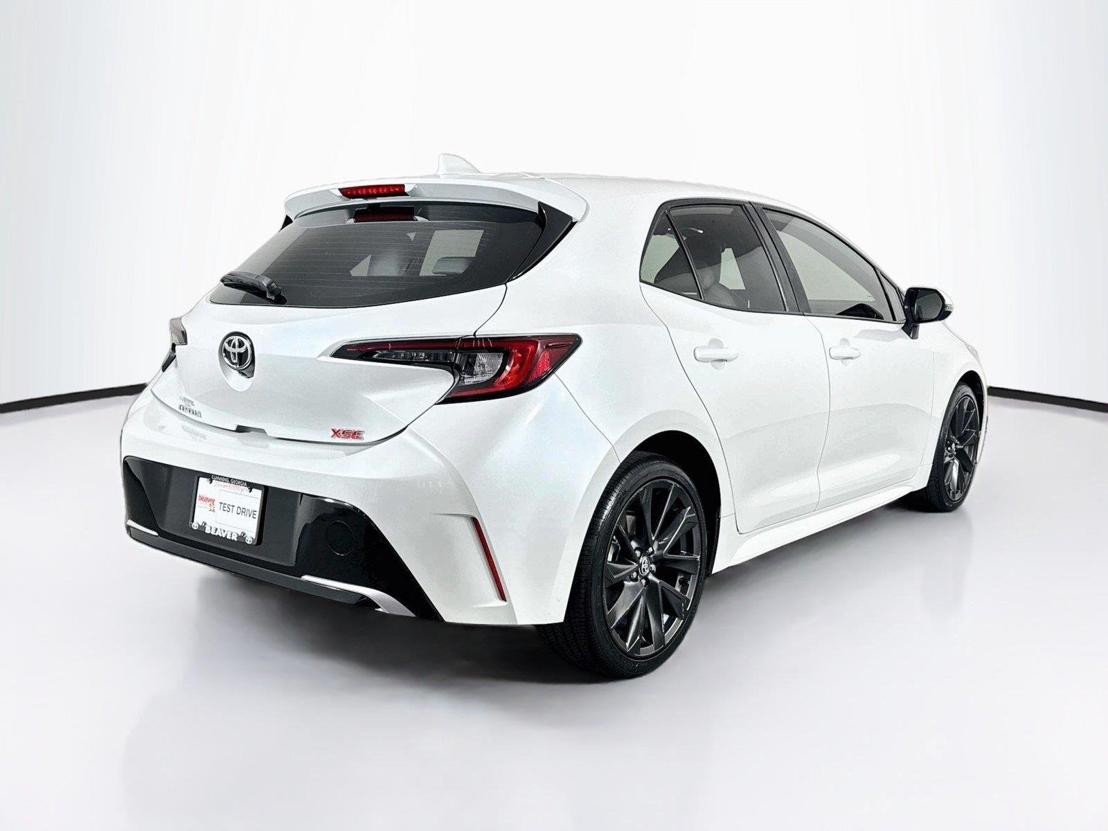Used 2024 Wind Chill Pearl Toyota XSE image 2