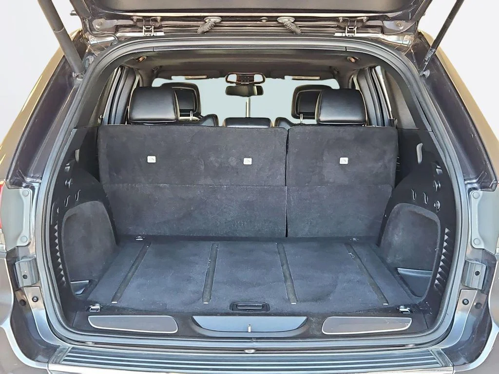 Used 2015 Granite Crystal Metallic Clearcoat Jeep Limited image 24