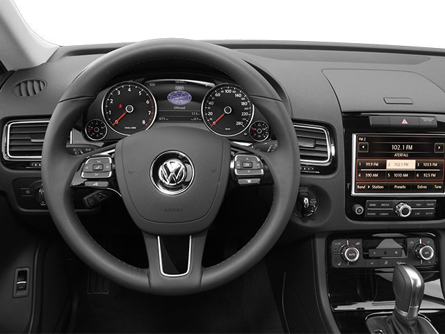 Used 2014 Black Uni Volkswagen Lux image 6