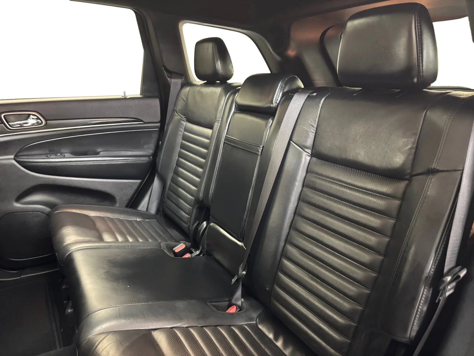 Used 2019 Blue Jeep Limited X image 16