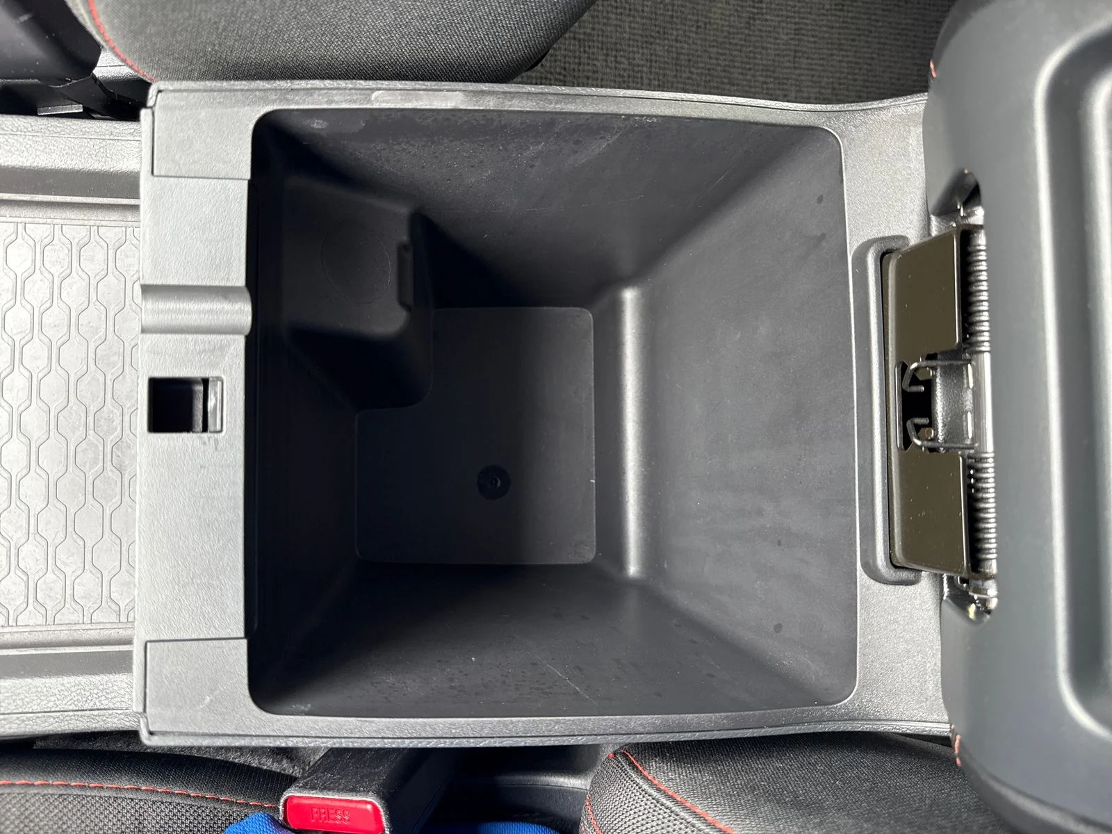 Used 2025 White Nissan PRO-4X image 22