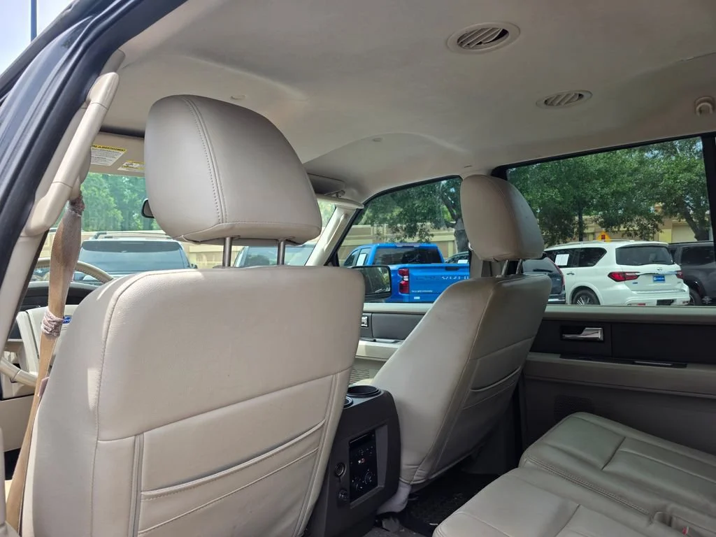 Used 2011 Black Ford XLT image 11
