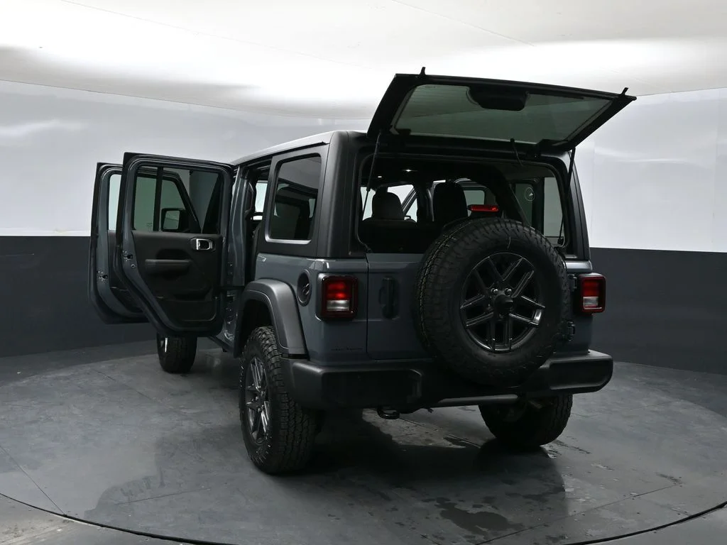 New 2026 Anvil Clearcoat Jeep Sport S image 37