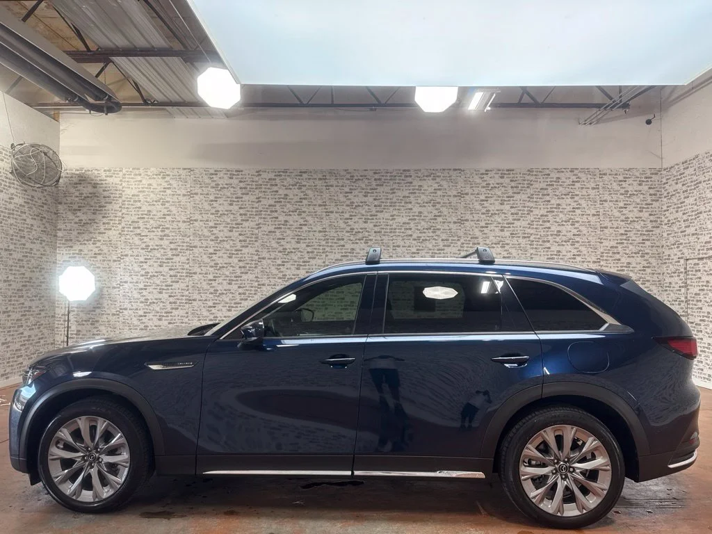 Used 2025 Deep Crystal Blue Mica Mazda 3.3 Turbo Premium Plus image 4