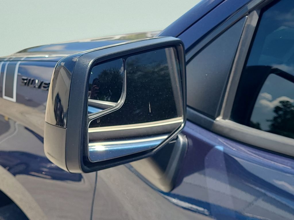 Used 2023 Blue Chevrolet RST image 9