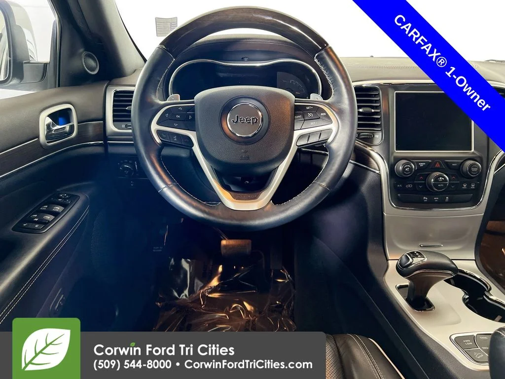 Used 2015 Bright White Clearcoat Jeep Overland image 26
