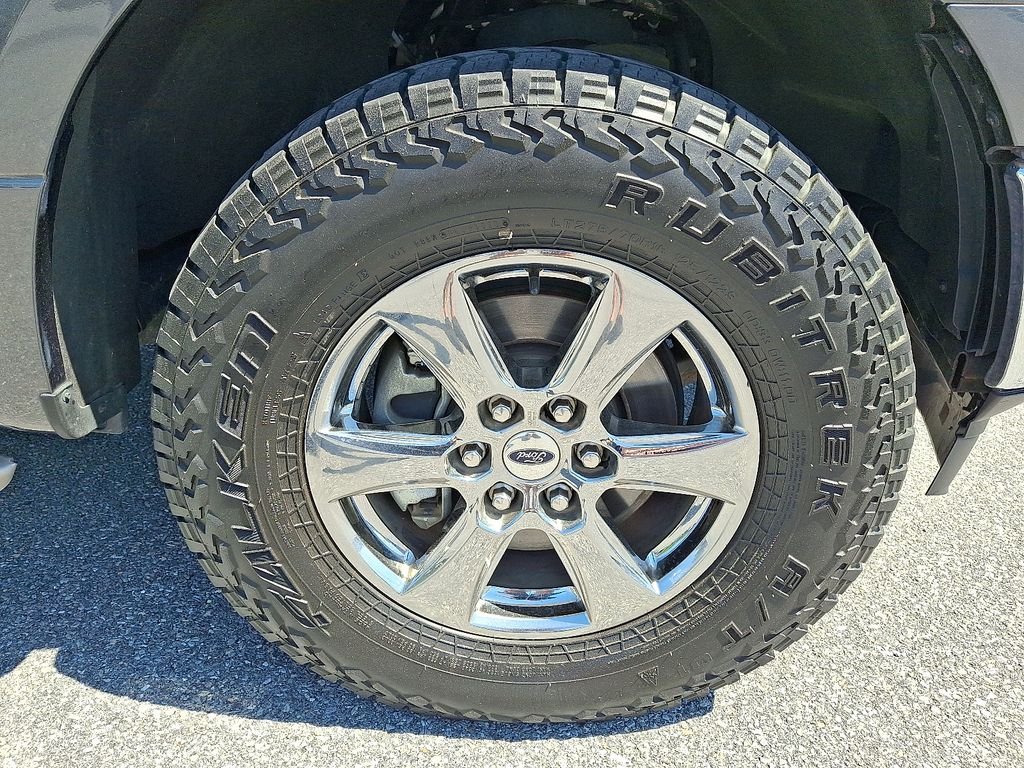 Used 2020 Gray Ford XLT image 9