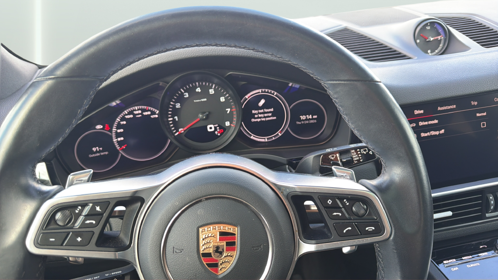 Used 2023 White Porsche Base image 25