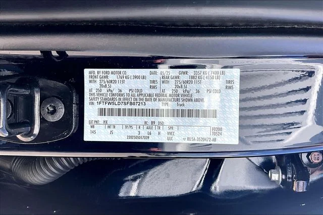 Used 2025 Blue Ford Lariat image 28