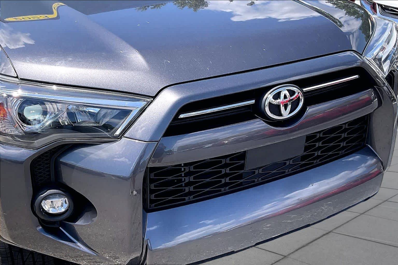 Used 2023 Magnetic Gray Metallic Toyota SR5 Premium image 30
