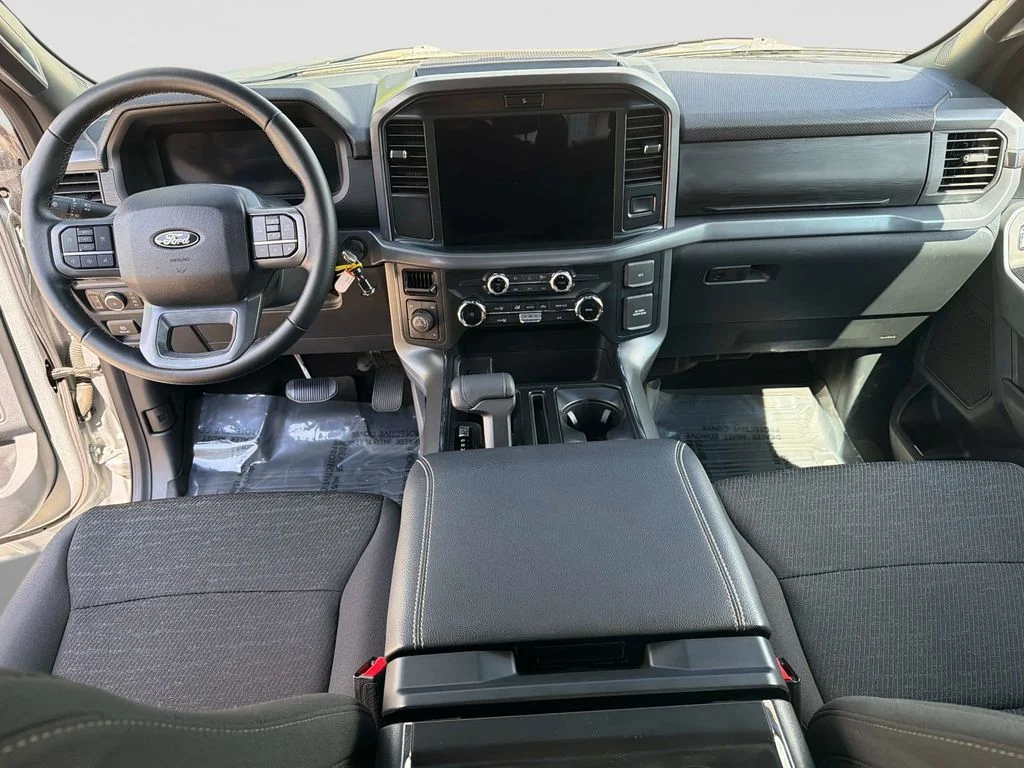 Used 2025 Iconic Silver Metallic Ford XLT image 16