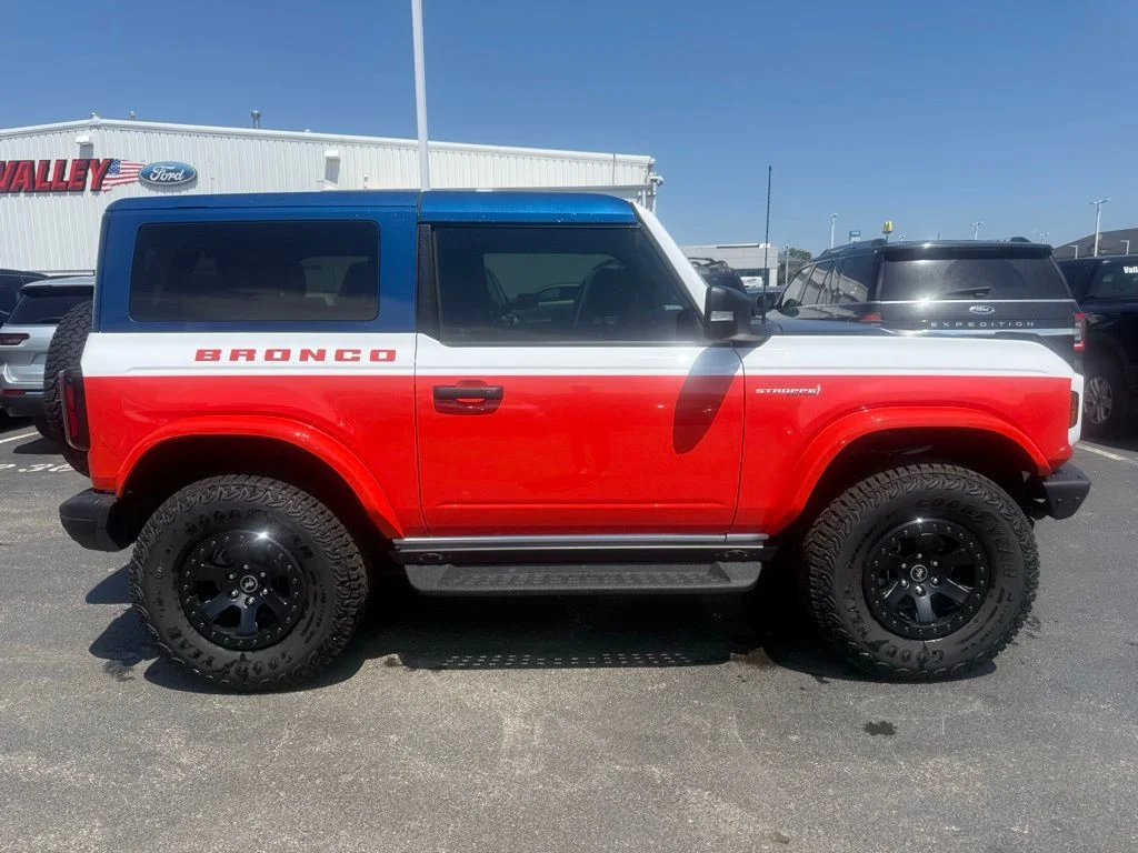New 2025 Oxford White Ford Stroppe Edition image 2