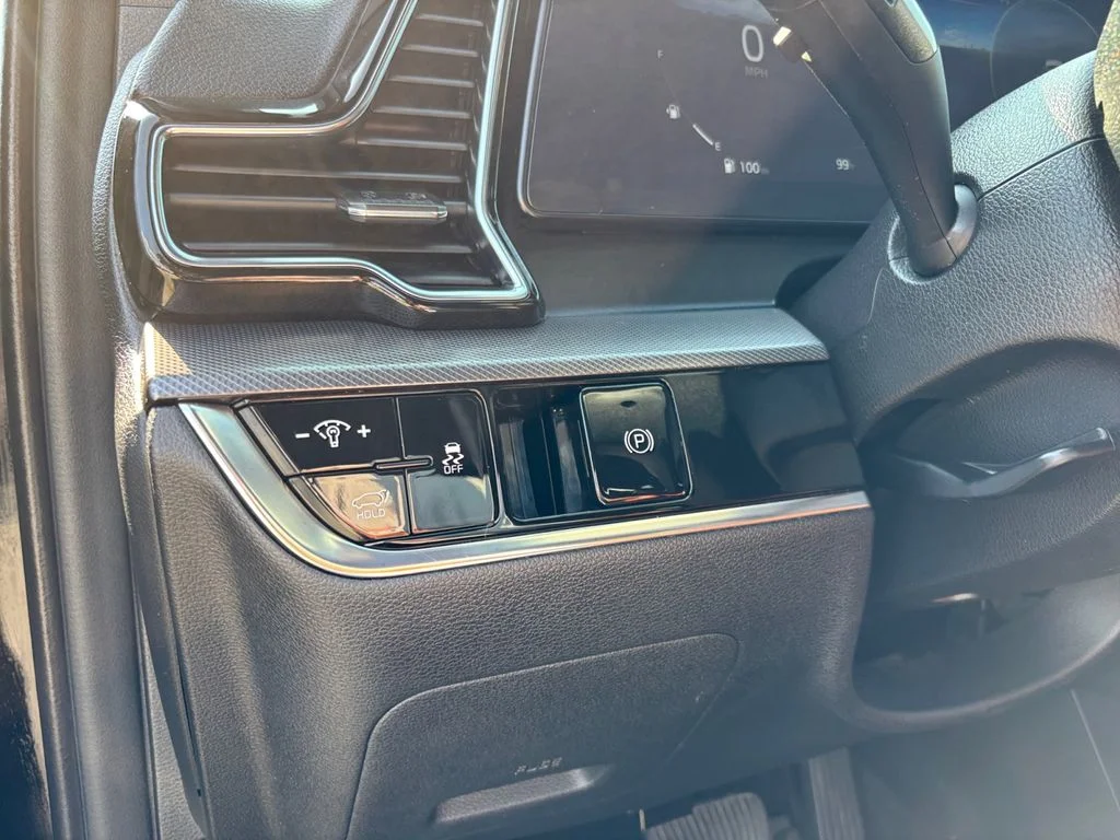 Used 2023 Black Kia SX-Prestige image 28