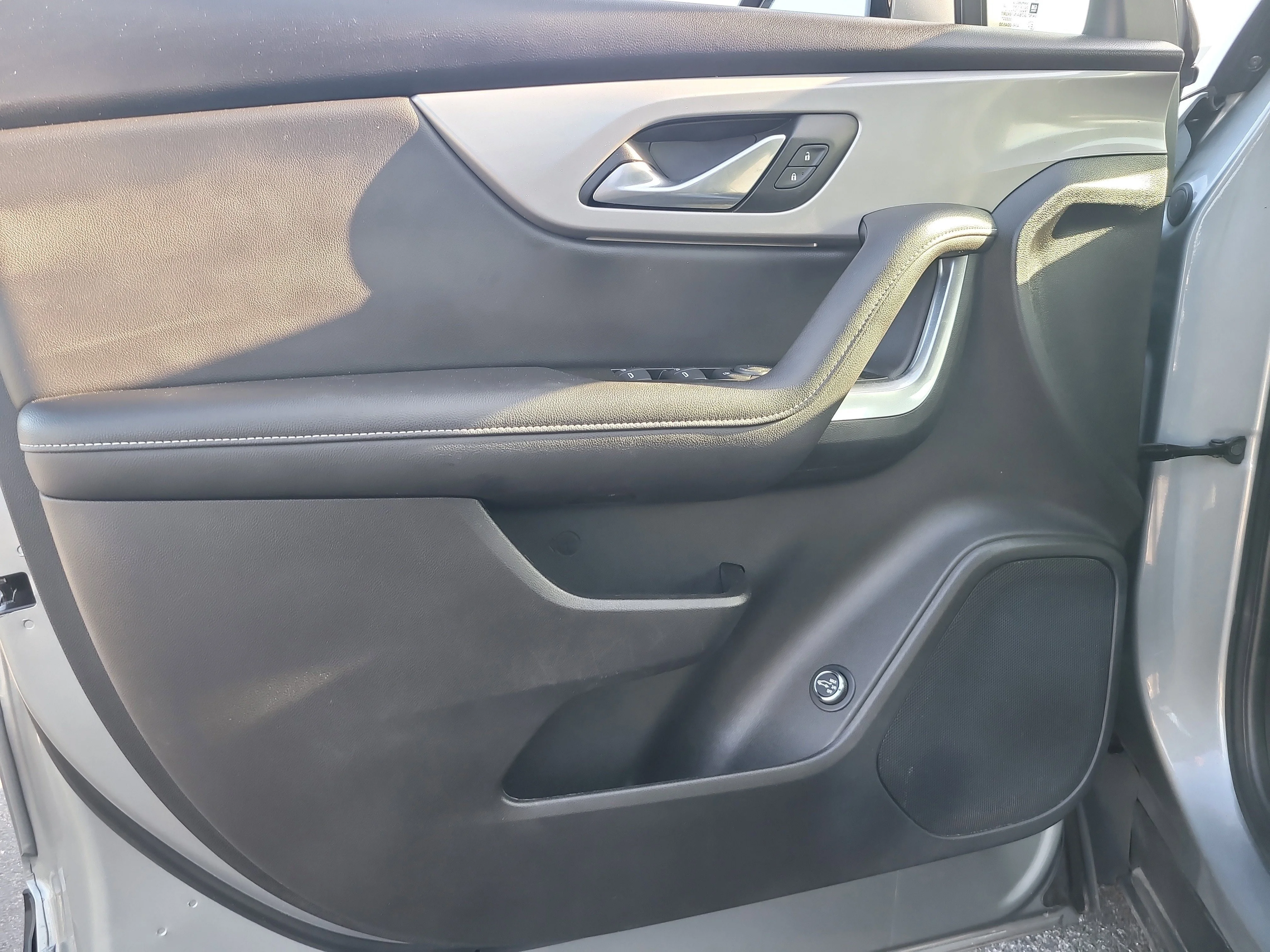 Used 2024 Sterling Gray Metallic Chevrolet LT image 15