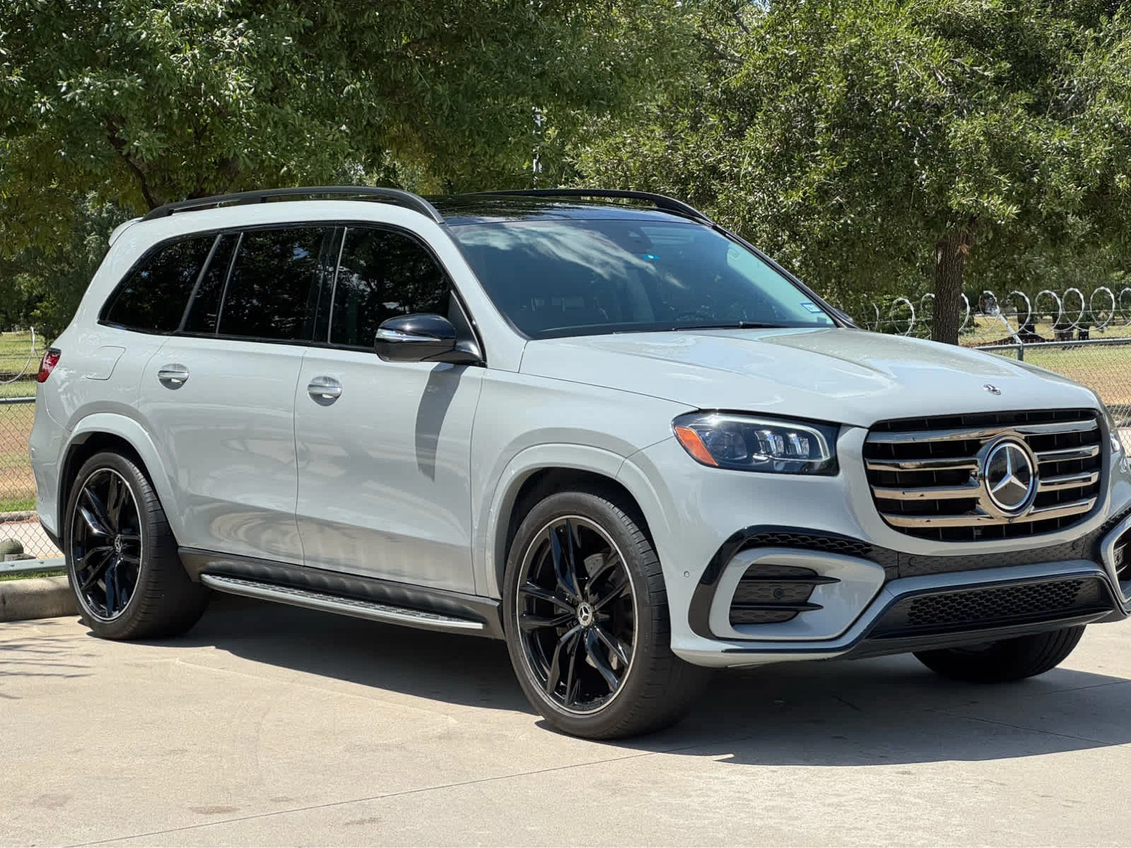 Used 2024 MANUFAKTUR Alpine Grey Mercedes-Benz GLS 580 image 4