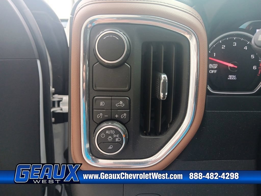 Used 2019 IRIDESCENT PEARL TRICOAT Chevrolet High Country image 24