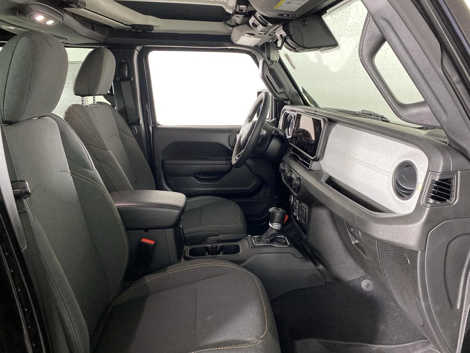 Used 2024 Black Clearcoat Jeep Sport S image 28
