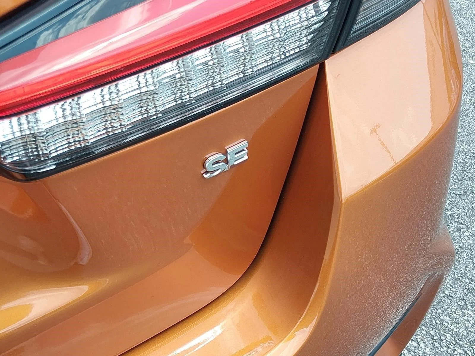 Used 2023 Sunshine Orange Metallic Mitsubishi ES image 22