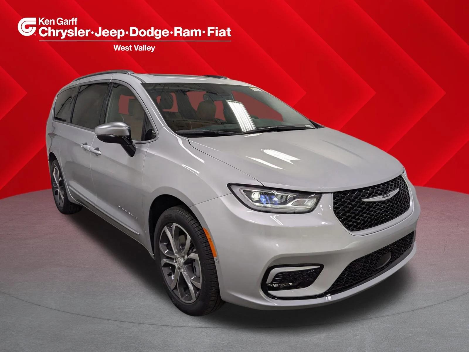 2026 Chrysler Pacifica Pinnacle AWD's photo