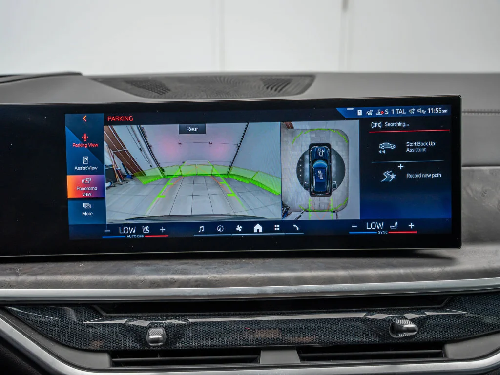 Used 2024 Black Sapphire Metallic BMW xDrive40i image 39