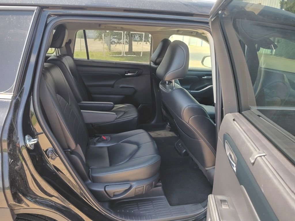 Used 2023 Black Toyota XLE image 16