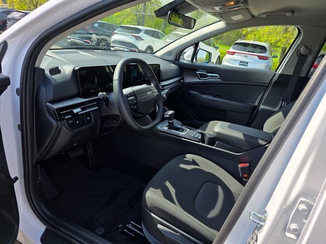 2026 Kia Sportage LX - Photo 13