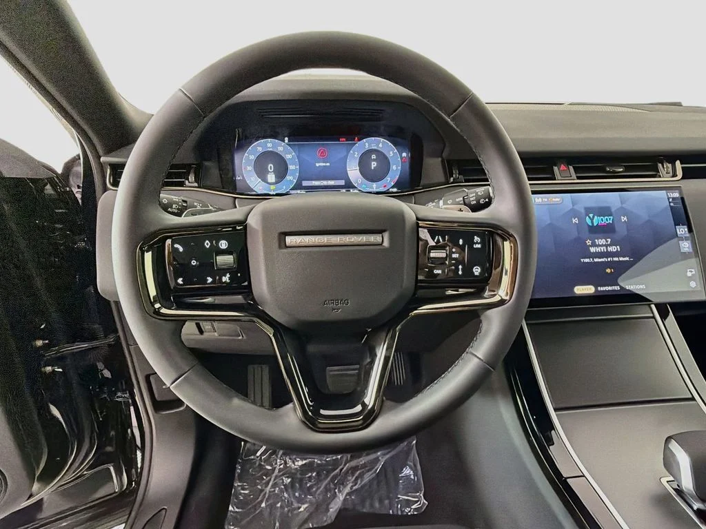 New 2026 Santorini Black Land Rover S image 11