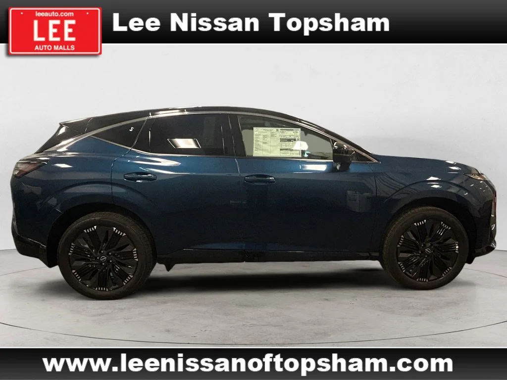 New 2026 Aurora Blue Pearl Metallic/Super Black Nissan Platinum image 6