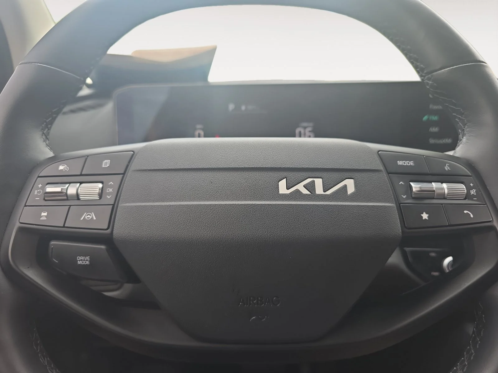Certified Used 2026 Glacial White Pearl Kia LX image 11