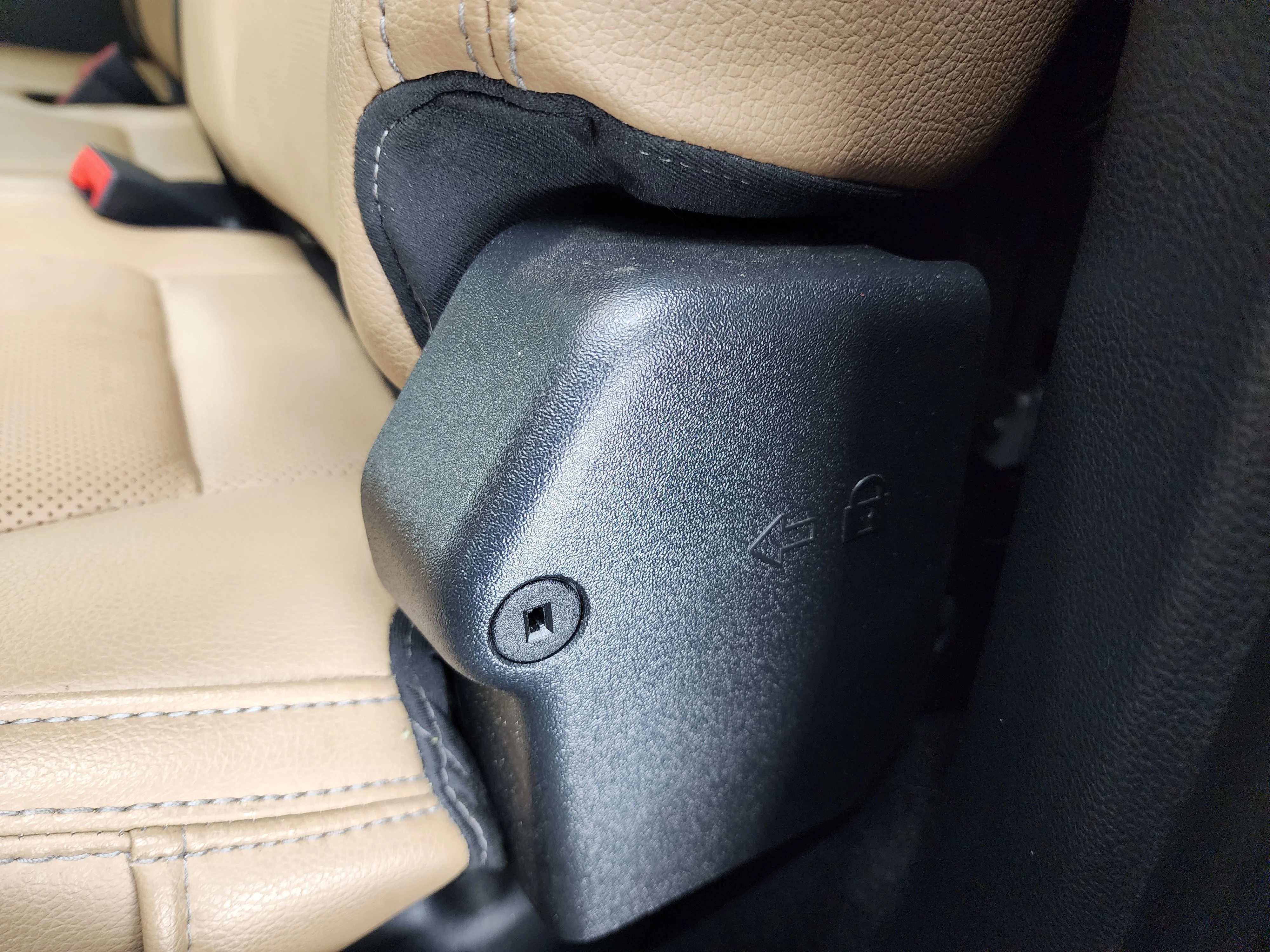 Used 2022 Agate Black Metallic Ford Lariat image 39