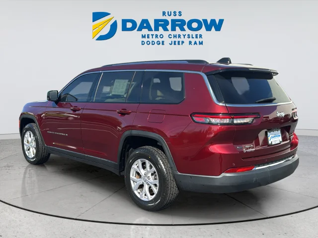 Used 2022 Red Jeep Limited image 3