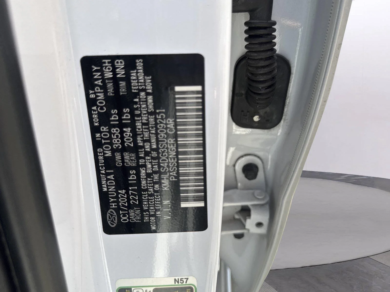 Used 2025 Serenity White Hyundai SEL Convenience image 39