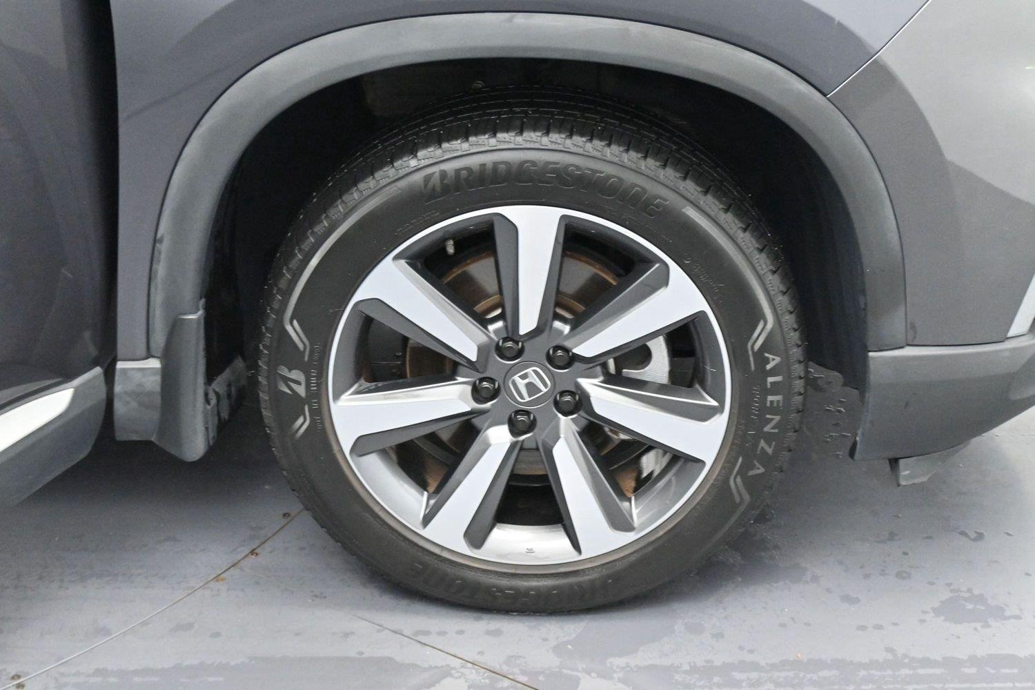 Used 2024 Gray Honda Touring image 37