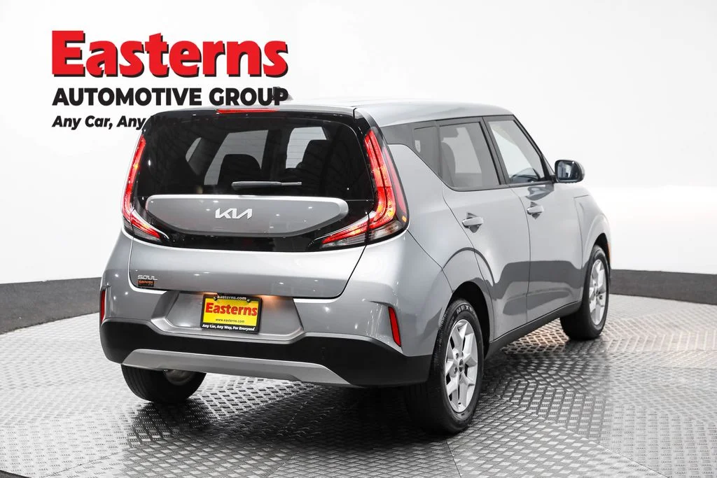 Used 2024 Gray Kia LX image 5