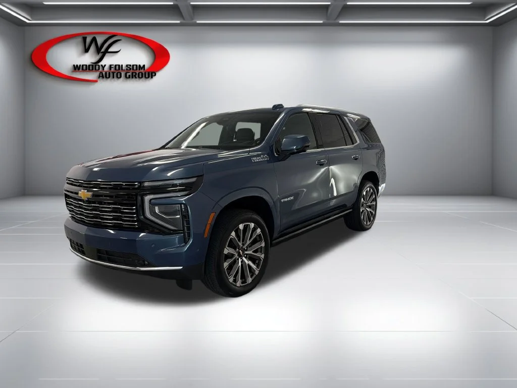 Used 2026 Lakeshore Blue Metallic Chevrolet High Country image 3