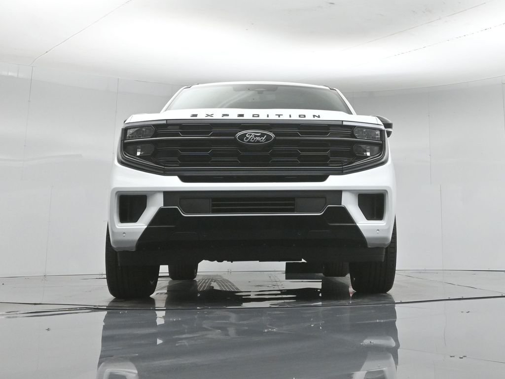New 2026 Oxford White Ford Platinum image 49