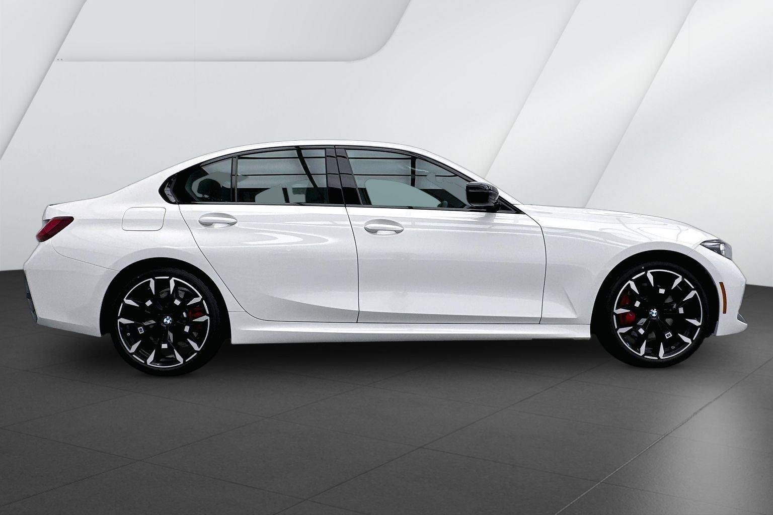 New 2026 Alpine White BMW 330i NA xDrive image 5