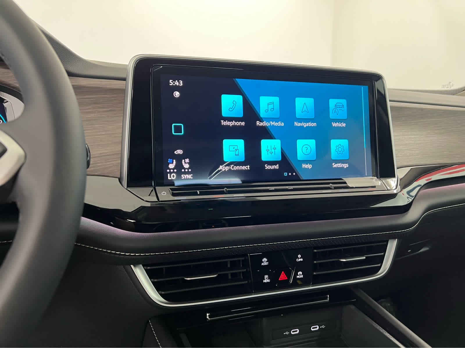 2026 Volkswagen Atlas SEL Premium R-Line - Photo 16