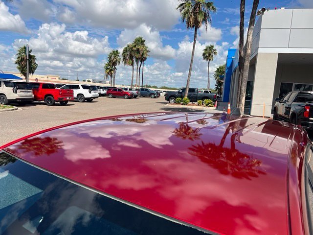 Used 2023 RADIANT RED TINTCOAT Chevrolet LT image 7