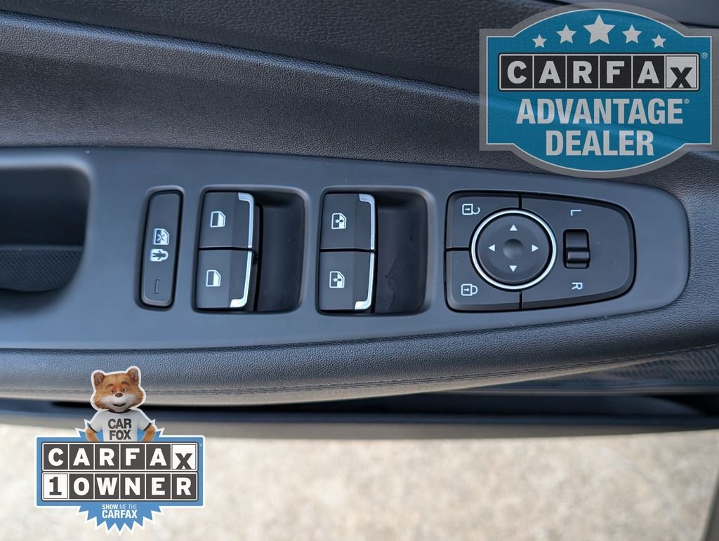 Used 2023 Gray Hyundai SEL image 17