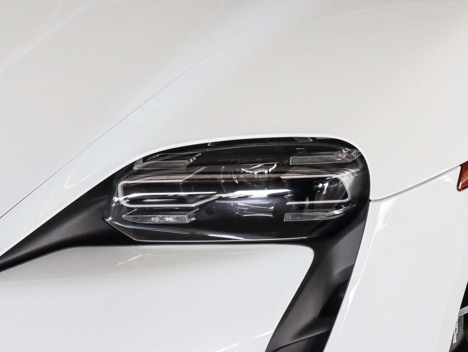 Certified Used 2023 Carrara White Metallic Porsche  image 26