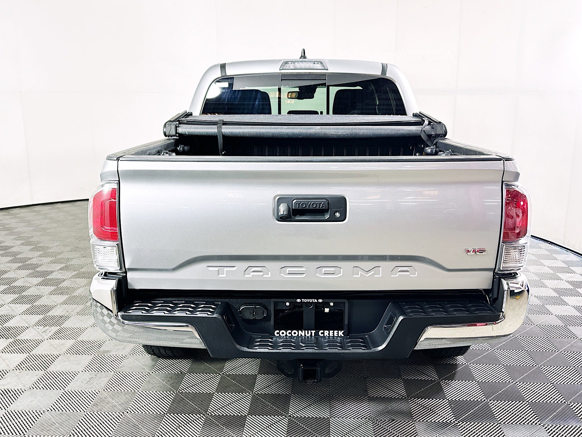 2022 Toyota Tacoma thumbnail 6