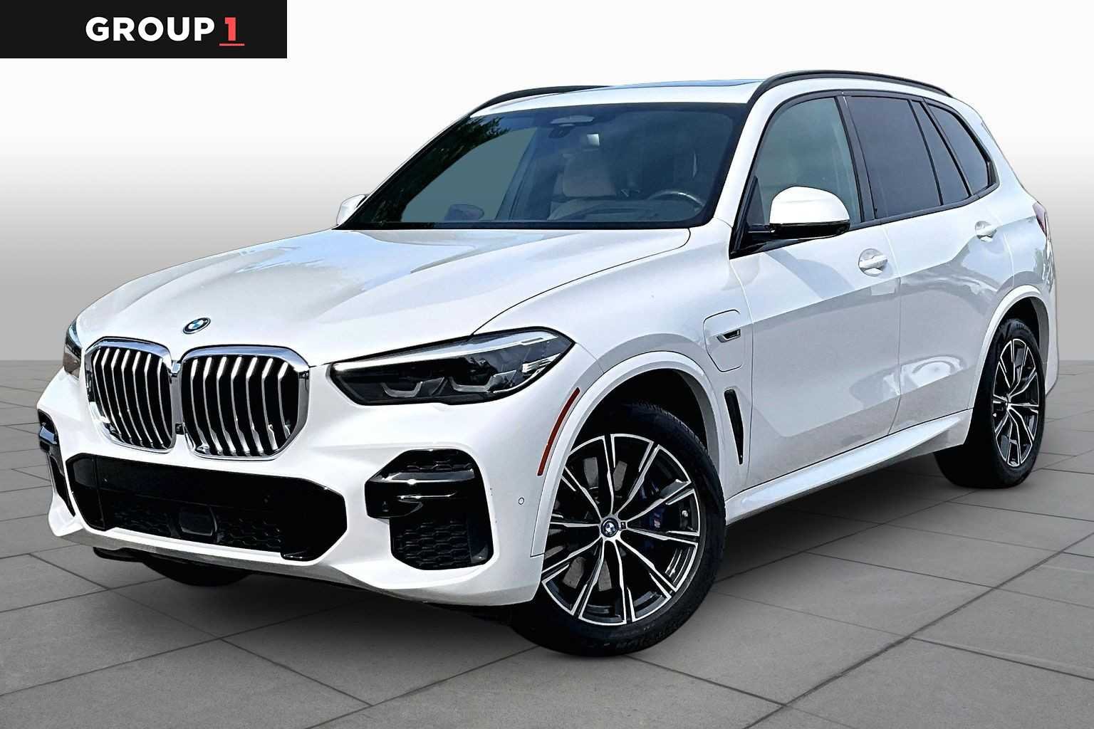 2022 BMW X5 xDrive45e's photo